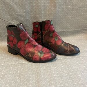 Dogo Red & Black Floral Leather Ankle Boots 36